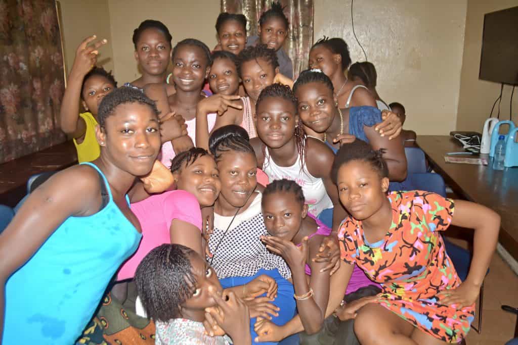 girls shelter plus group photo